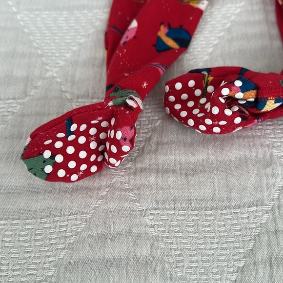 Hanna Andersson Footed Sleeper - Picture 5 of 6